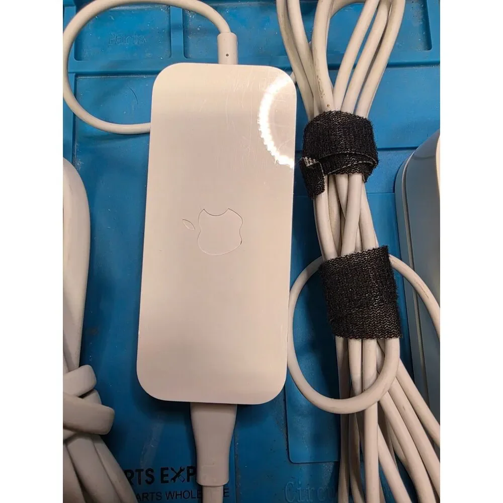 Apple Airport Extreme A1408 4-Port Wireless Router 5th Generation